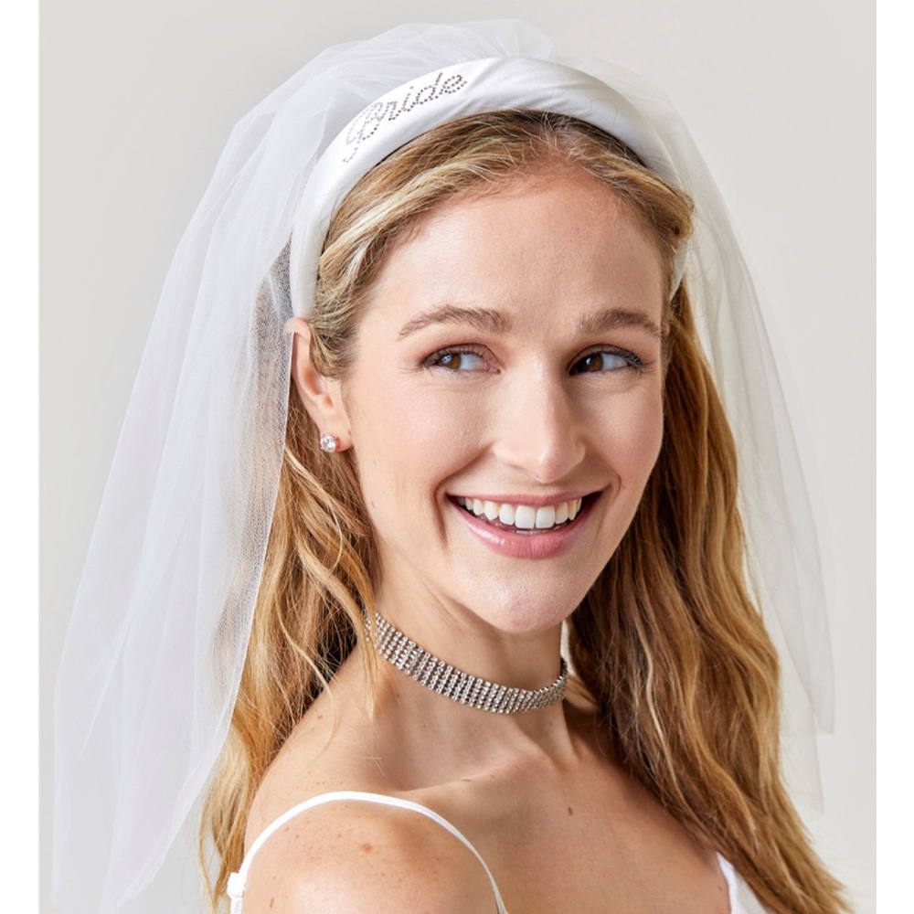 Francesca’s Bride Headband with Detachable Veil